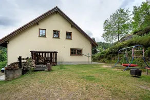 Holiday Home 'Zum Zaunkönig' with Private Terrace, Garden & Wi-Fi - Image 3