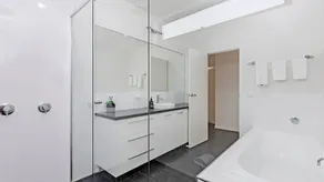 A large family home situated just down the road from Port Fairy's family friendly Pea Soup Beach - Image 3