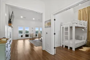 High Cliff Hideaway Tranquil Waterfront Lake Tuscaloosa Home - 20 minutes to UA - Image 2