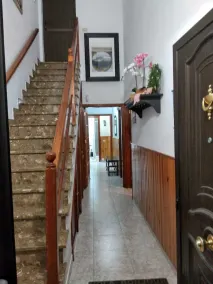 Logement, avec 2 chambres, cuisine, salle de bains, salon et solarium. - Image 3