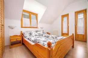 Holiday apartment with air conditioning, pool, free beach - Image 5