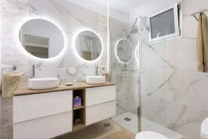 New Luxury Oceanfront Apartment with beautiful Seaview, WIFI, Pool - Image 4