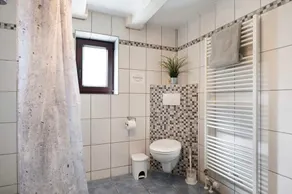 Casa vacanze 'Op'n Doerp' con terrazza privata, giardino, Wi-Fi e stazione di ricarica EV - Image 3