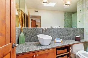 Fort Marcy 78 | Walk to Plaza | Wood Fireplace | Full Kitchen | Hot Tub | Pool | Single Level - Image 2