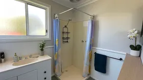Pandora s Charm - a charming property in a quiet pocket of Venus Bay - Image 4