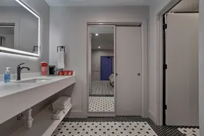 Hotel Biloxi - Image 3