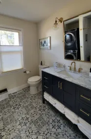 The Bungalow at Eagleville Lake  Under 3 miles to UCONN!  - Image 3