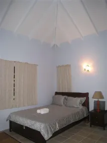 Beautiful Condo with Fantastic Sea and Sunset Views - Image 4