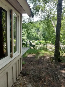 Tiny river Cabin Electricity/ heat/ shower  - Image 4