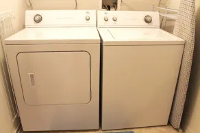 Grande maison de 4 chambres sur une communauté fermée - Image 2