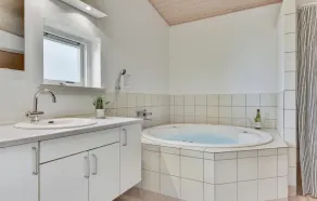 4 sovrum fantastiskt hem i Faaborg - Image 3