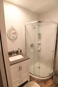 Newly renovated studio Apartment in Downtown Lexington. 5 min walk to W&L or VMI - Image 2