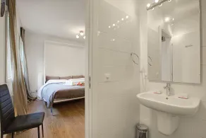 Lean & Santi Apartments - Image 2