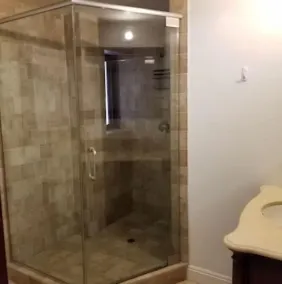 Spacious studio in luxe Brentwood West LA neighborhood - Image 3