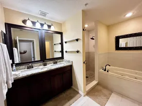 All NEW Universal Townhouse Close to All Attractions - Image 4