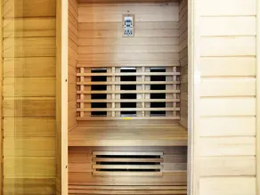 Stilvoll übernachten mit Sauna - Image 3
