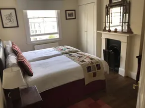 Upper Apartment in listed Georgian Town House in South Central London - Image 4