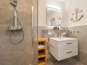 The Ultimate Vacation at Haus Ostseewind: The Windböe Suite Right on Zingst Beach - Image 5