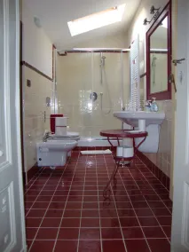 Schöne und charmante Wohnung in einer Villa aus dem neunzehnten Jahrhundert - Image 5