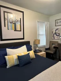Modern 3 bedroom in the center of it all!! - Image 5