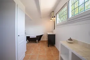 VILLA JUSTINE VI4239 By Riviera Holiday Homes - Image 3