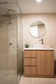 Flightdeck 203 - 4 Bedroom unit in Town - Image 3