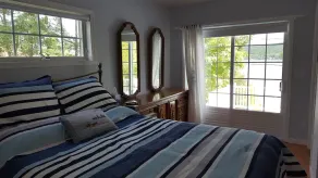 Honeoye Lake Front Cottage - Image 5