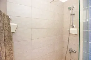 Great ground floor 1 bed apartment with communal pool and close to the sea - Image 2