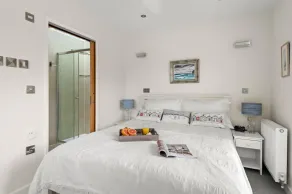 A simply beautiful light and airy south facing property equipped to five star standard, providing sp - Image 5