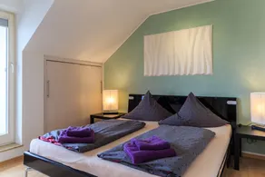 Modern 51sqm apartment with lake view for 2 persons - Image 4