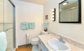 2 bed, 21/2 bath condo, heated pool - Image 4