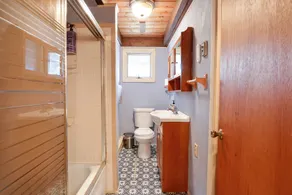 Lakefront Cottage w Fireplace, Private Lake Access, Dock, Big Yard - Image 5