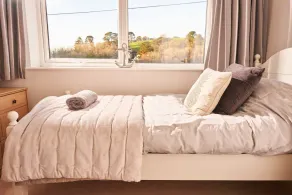 Port Side - Boutique Home with Outstanding River Views - Image 5