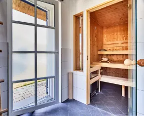 generous thatched cottage (160 m²) on the Baltic Sea, sauna, stove, forest edge location - Image 3