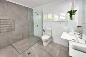 Absolute Beachfront at Bramston Beach - Image 3