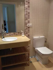 Appartement confortable, Wi-Fi A / C et piscine. - Image 5