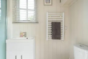 Apple Blossom -Shepherd Hut, Hot Tub, Wood Burner - Image 3
