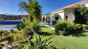 Amazing Rural Villa with Fantastic Sea View and Gardens - Image 5