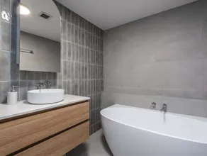 Three Bedroom Oceanfront on Marine Parade - Image 5