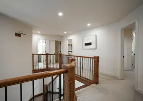 Kirkland's Expansive Custom-Built Family Haven Near Juanita - Image 2