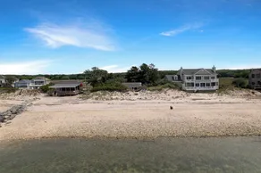Rustic Beachfront Cottage with Private Beach - Image 5