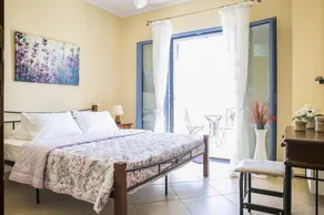 Villa Xenia With 3 Bedrooms and 2 Bathrooms - Image 5