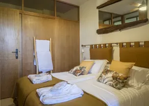 A spectacular away from it all 3 bedroom and 3 bathroom villa. - Image 5