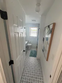 4 Bedroom Pettaquamscutt Lake Shores Home - Image 3