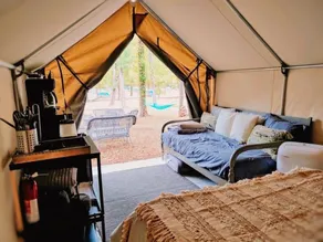 #10 Son's Blue River Camp Glamping Cabin w/ 1 Queen, 1 Twi - Image 5