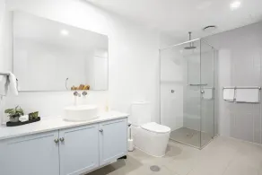 Moana Beach, Seafront Apartment - Image 3