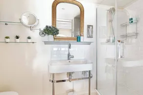 VENTE!  Duplex moderne et luxueux sur l'île de la Cité, parfait pour 4! - Image 2