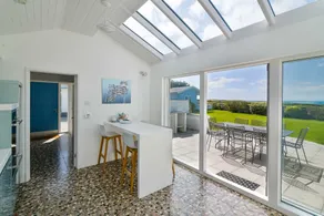 Atlantic Breezes, elegante y moderna casa de playa en Porthcothan Bay - Image 3