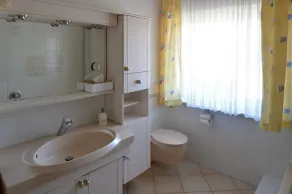 Single standing top equipped house for up to 14 people. - Image 5