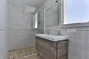 Magnificent house with view and private access to the sea - Image 3